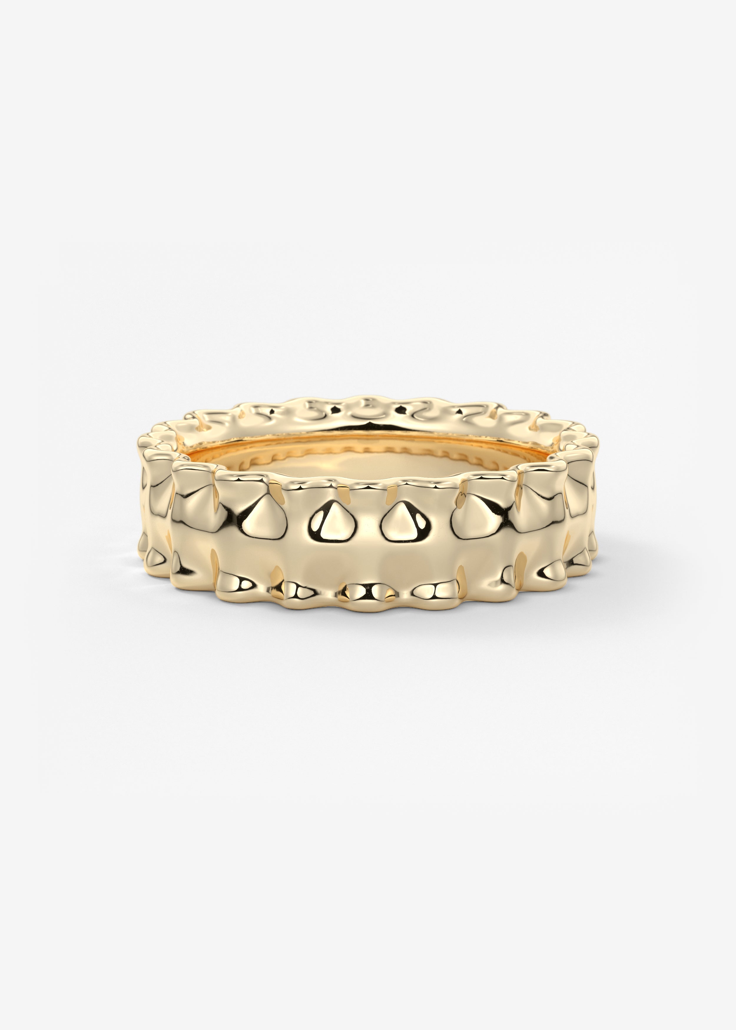 The Lasagna wedding in YG metal featuring None cut with Gold setting