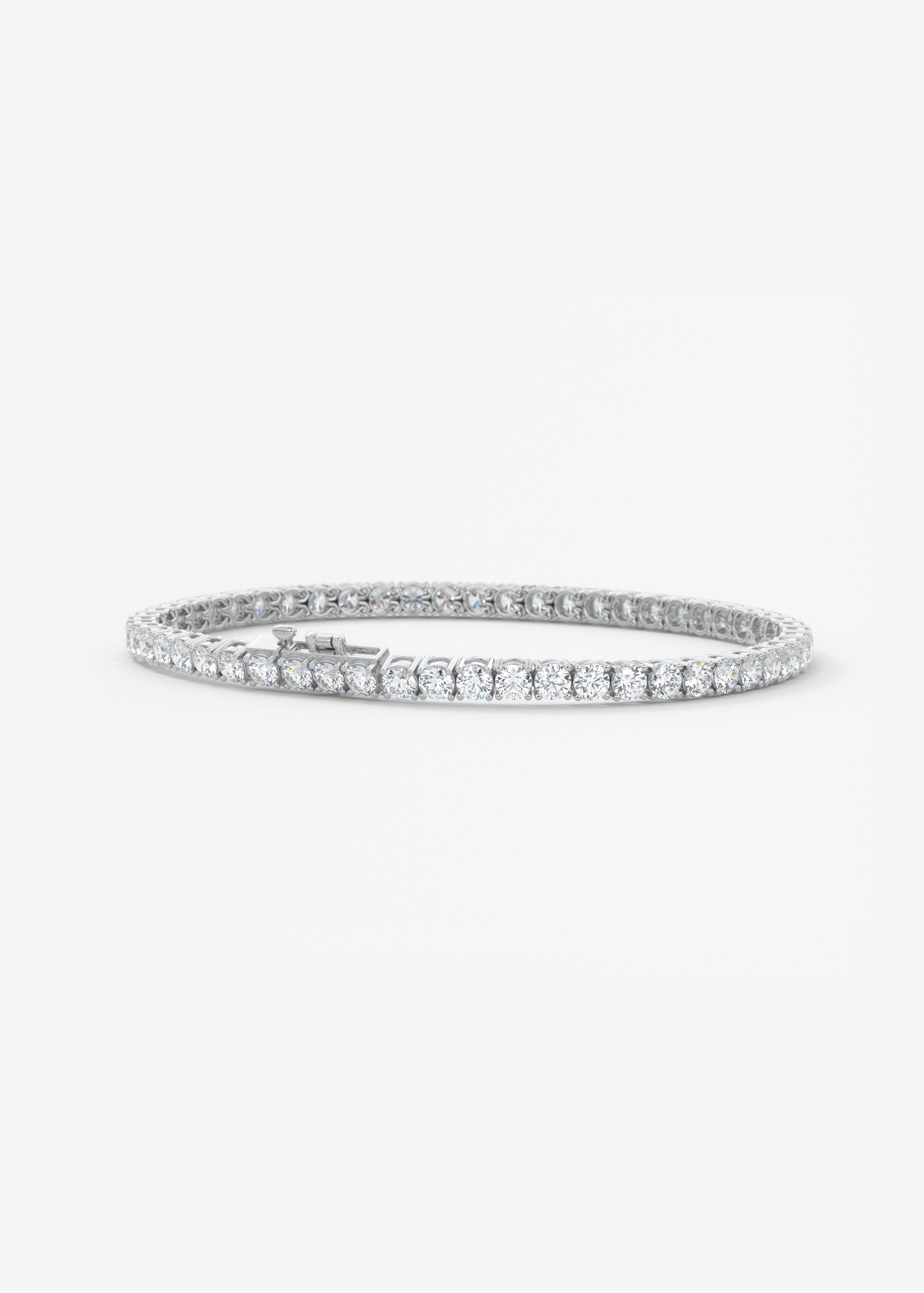 The Round OG 5 Carats bracelet in WG metal featuring undefined cut with undefined setting