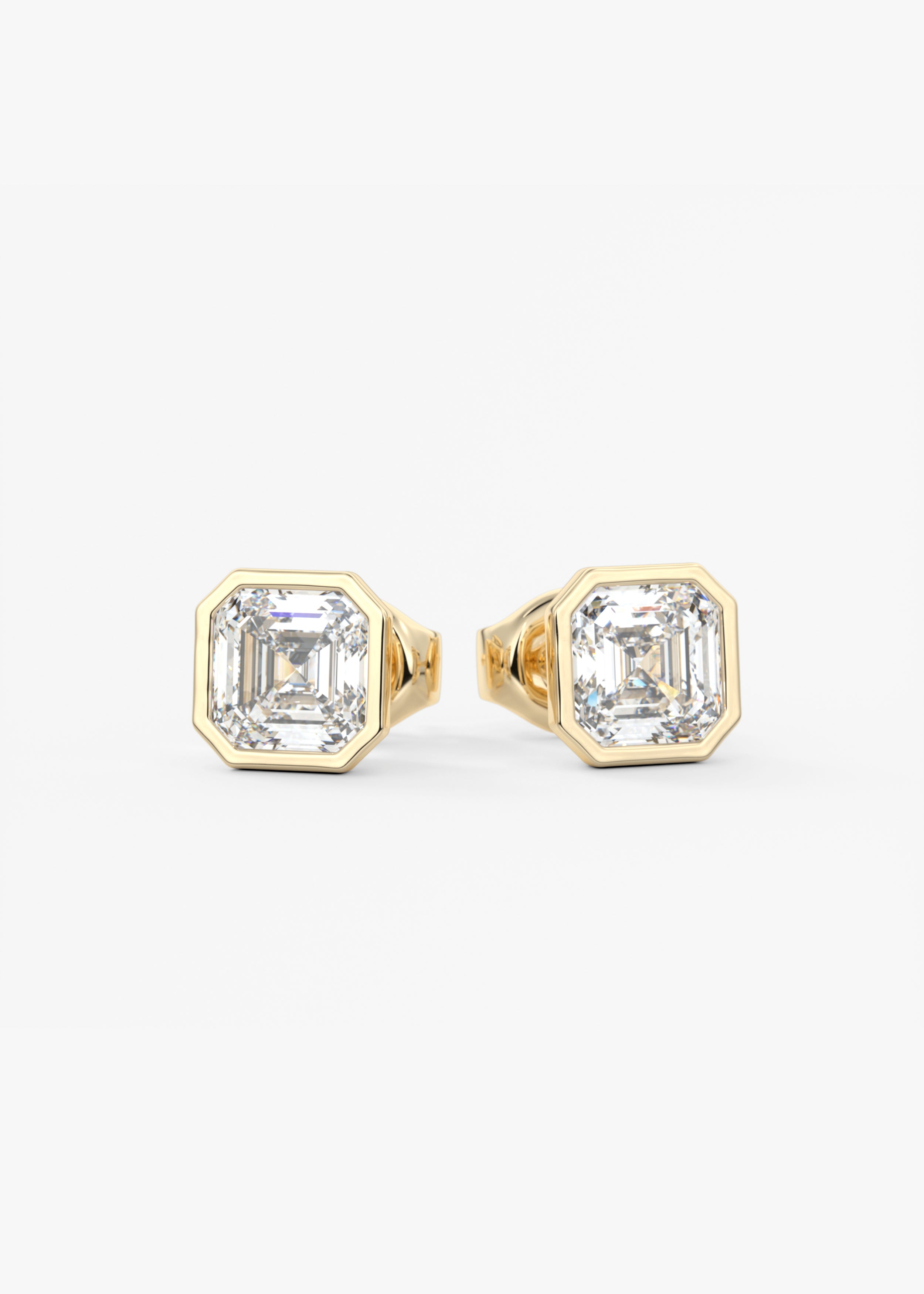 The Lowrider  stud in YG metal featuring Princess cut with Bezel,Solitaire setting