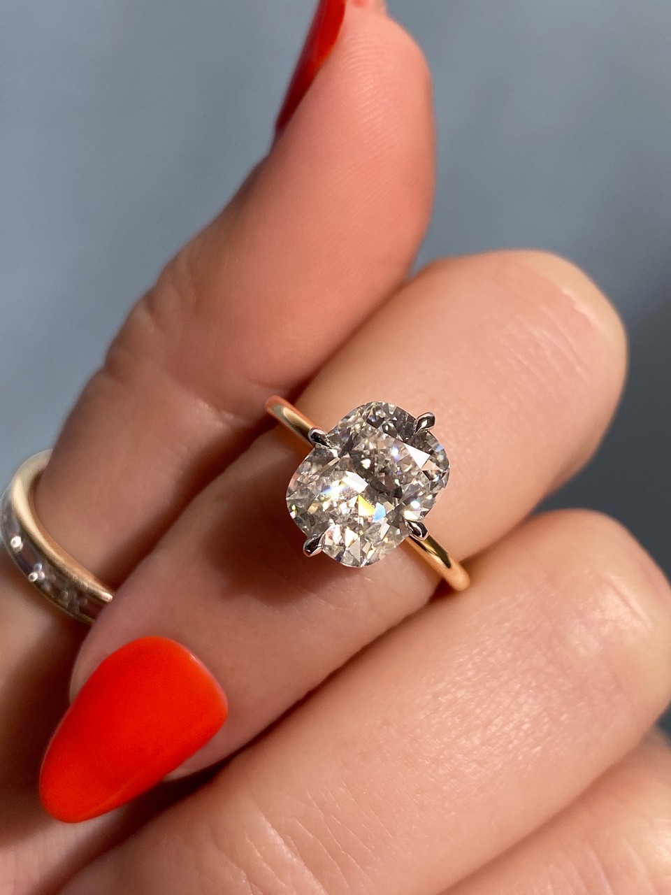 elongated cushion cut diamond